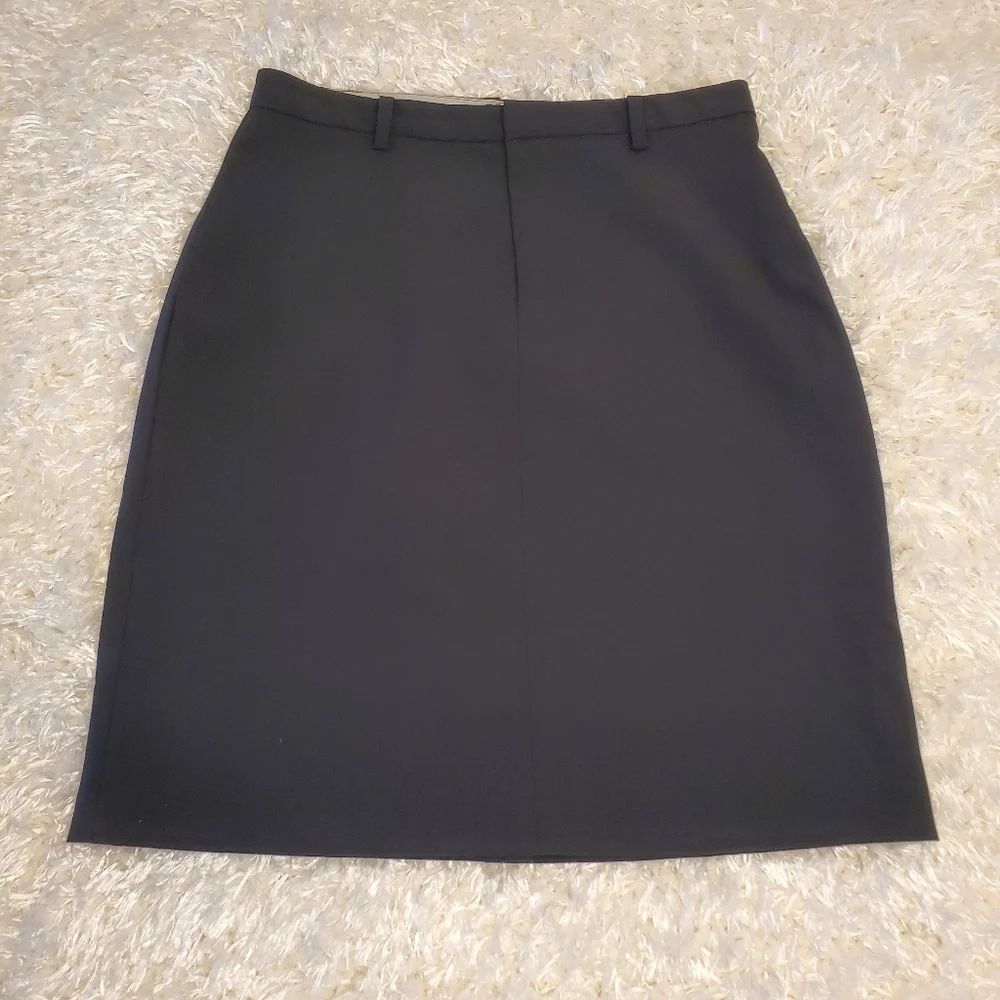 GAP Stretch Black Skirt, Size 1 - Picture 1 of 8
